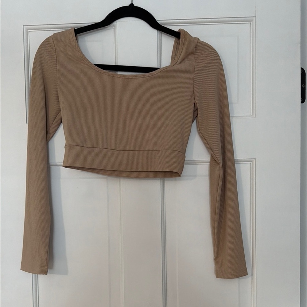 SHEIN Tan Long Sleeve Crop Top